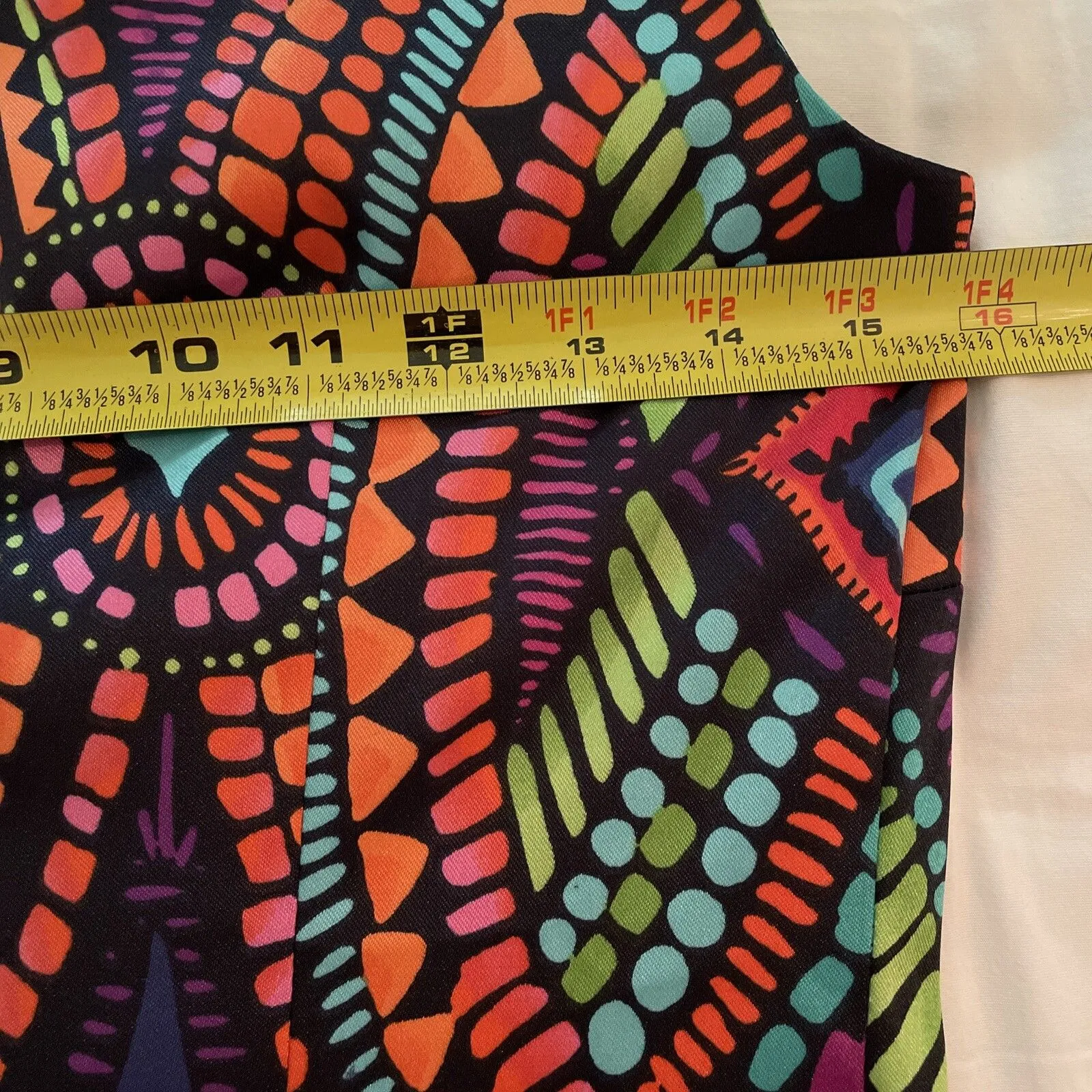 AGB Colorful Floral Geometric Shift Dress Womens Size 4P Groovy Black - Image 5