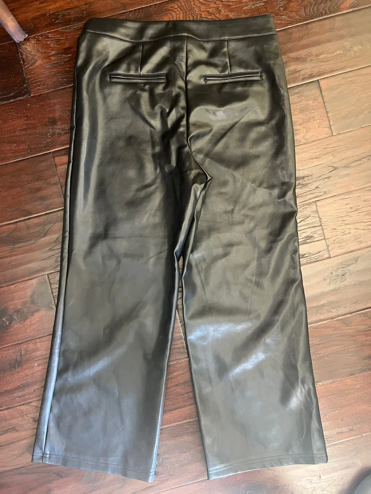 Collection Black Faux Leather Cropped Wide Leg Pants - Image 4