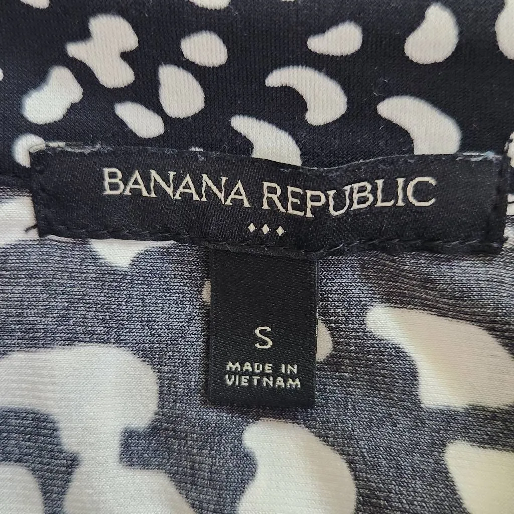 Banana Republic Black and White Mini Dress Size Small Black Print Shift Dress - Image 6