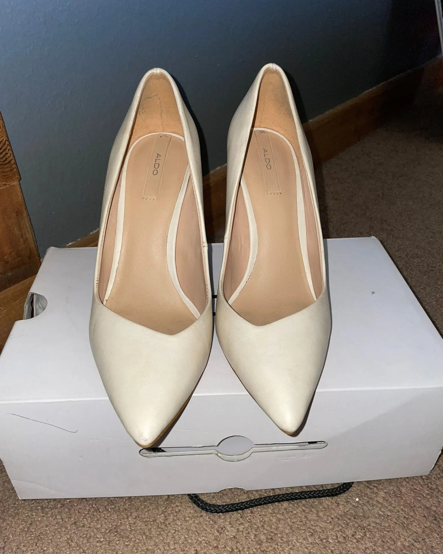 Cream Heels - Image 2