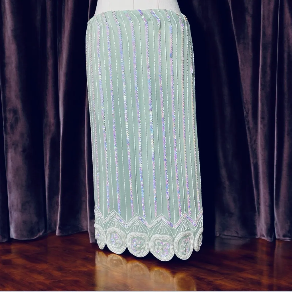 VINTAGE Jewel Queen 100% Silk
Beaded Sequin Midi Skirt Sage
Green Size 6 Green - Image 2