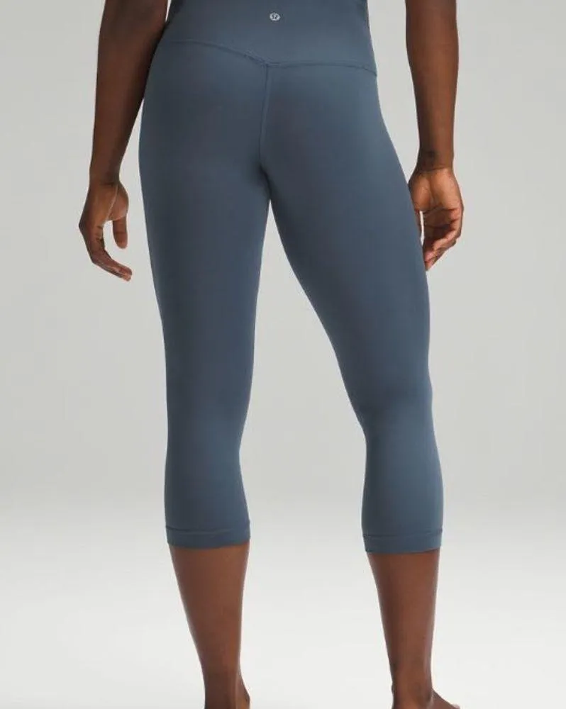 Lululemon Iron Blue Leggings 21 inch size 8 leggings - Image 3