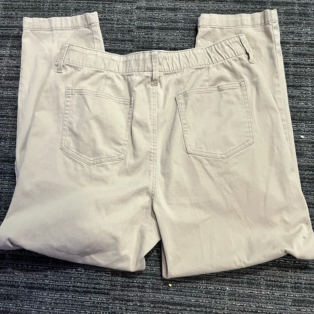 St Johns Bay Pants Womens 12 Beige Khaki Chino Straight Cuffed High-Rise Spandex - Image 4