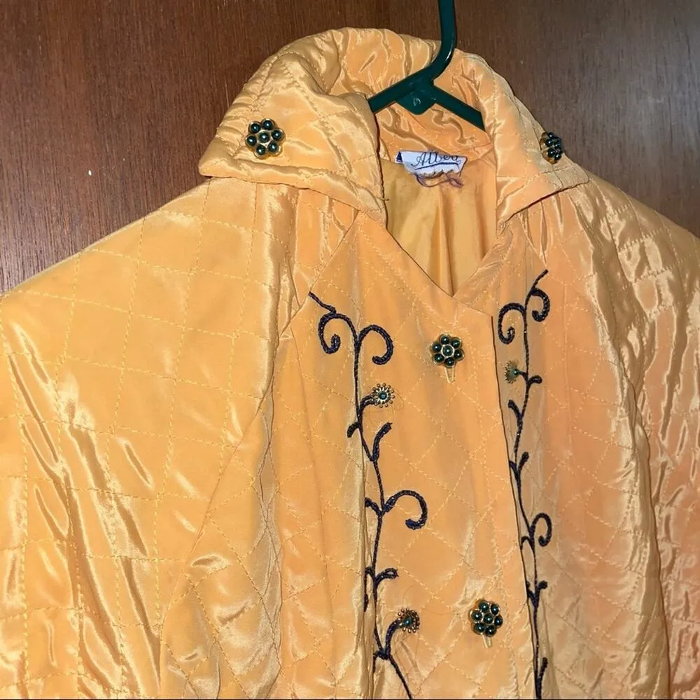 1950s quilted gold swing coat beaded Size M - Image 4