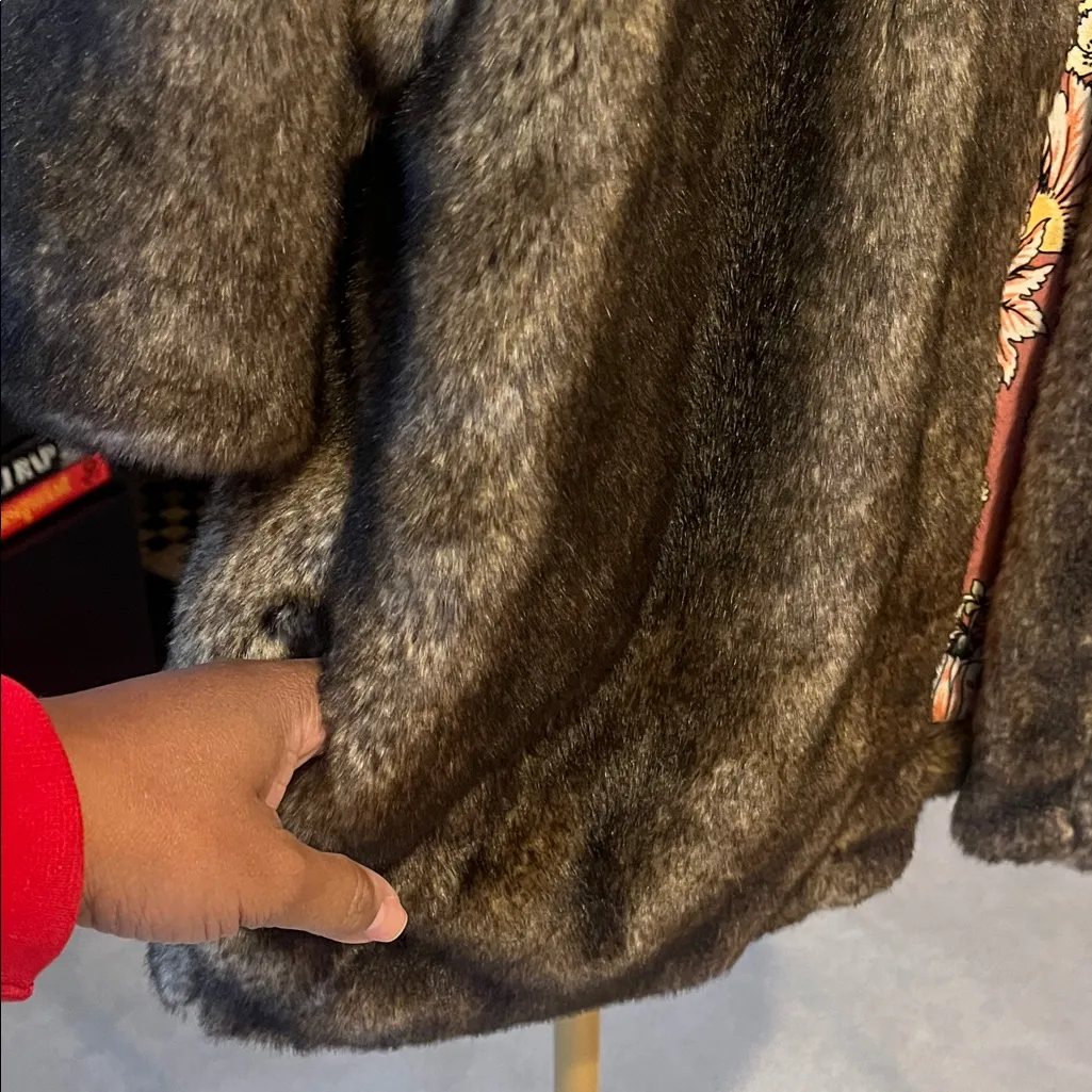 Zara Brown NWT Reversible Faux Fur Jacket size Medium - Image 4