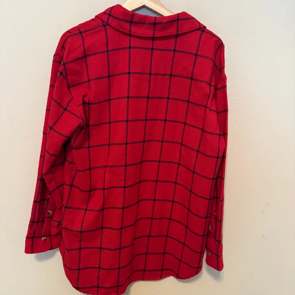 Isaac Mizrahi Live Flannel Shacket Plaid Women’s Medium Red Pockets Long Sleeve - Image 2