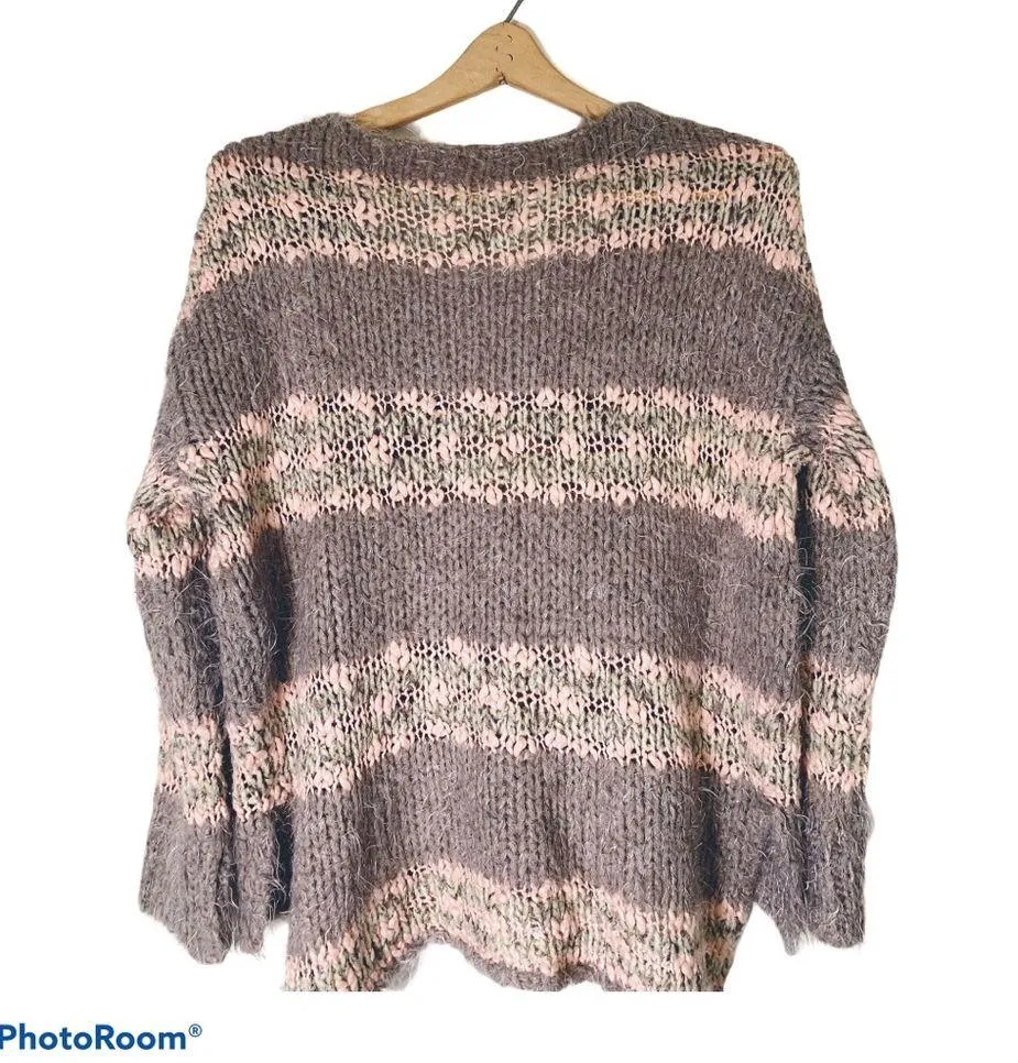 Free People XS Linus fluffy sweater - Image 6