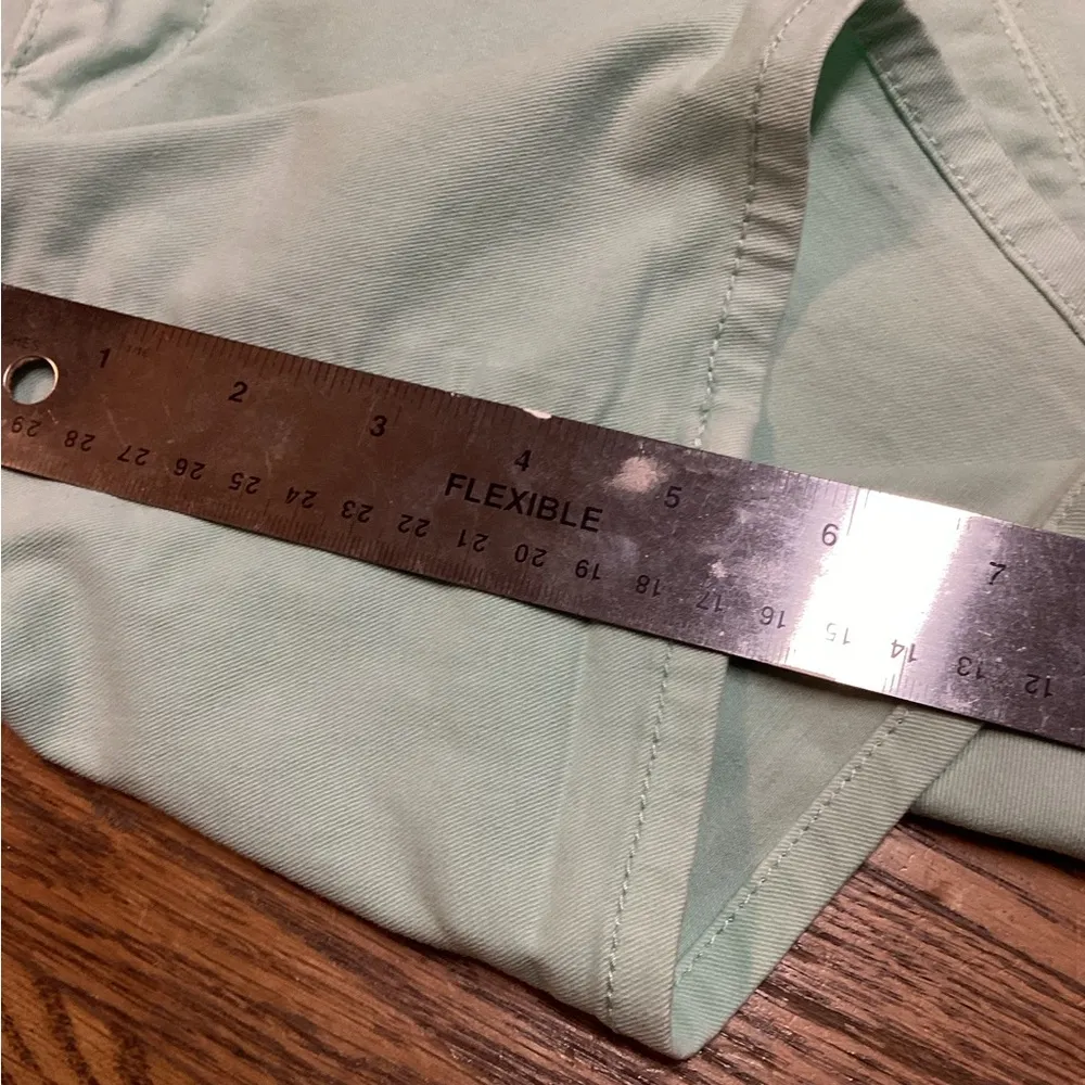 American Eagle shorts. Size 6. Seafoam green - Image 7