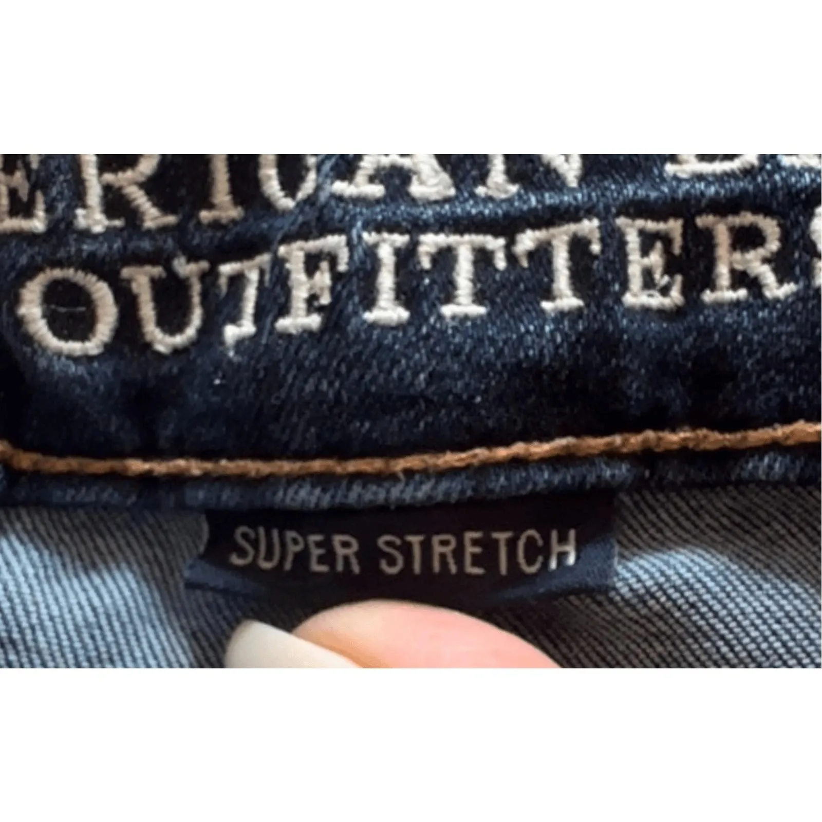 AEO Dark Wash Curvy Cropped Jegging Skinny Stretchy Fit Size 2 Short - Image 3