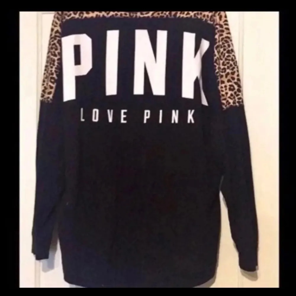 Vs pink cheetah print shirt - Image 3
