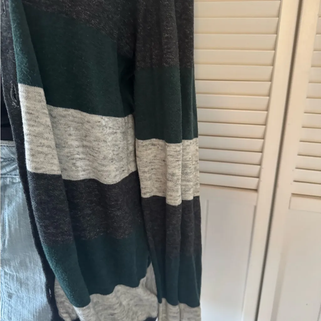 Divided Green and Grey Block Buttoned Cardigan - Image 3