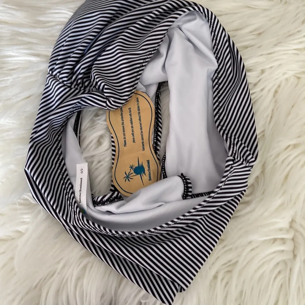 Beachsissi size S swimming bottoms bran new without tag - Image 3