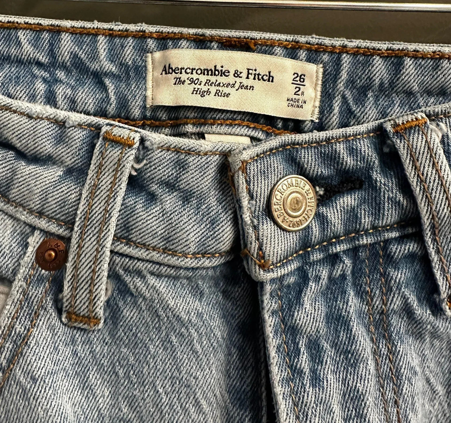 Abercrombie & Fitch Wide Leg Jeans - Image 3