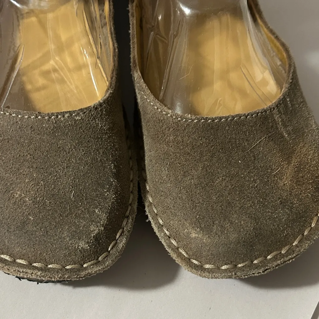 Clarks Brown Suede Flats with Buckle - Image 4