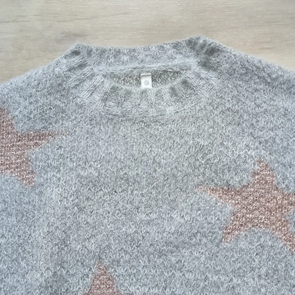Wishlist Oversize Gold Star Sweater Small/Medium - Image 7