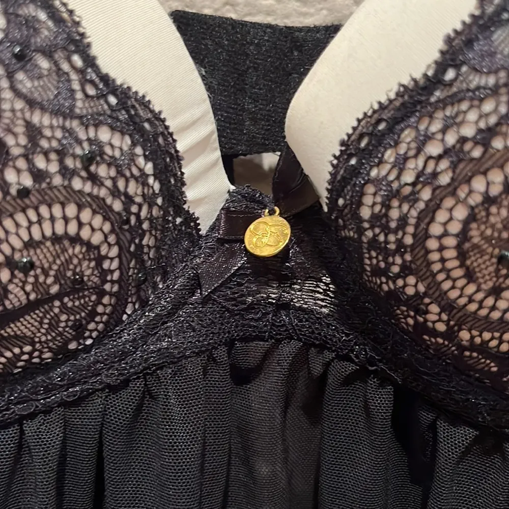 Jessica Simpson Black and Ivory underwire Babydoll Size Medium - Image 4