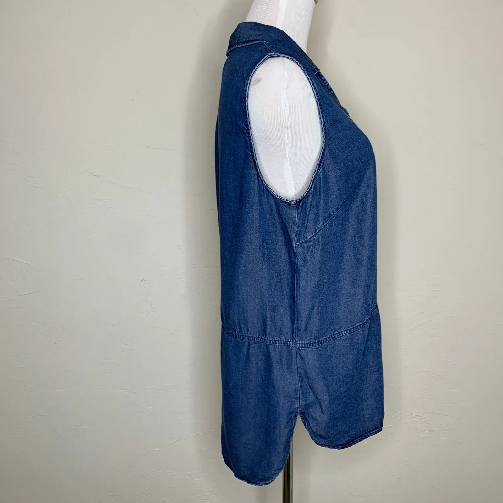 Ellen Tracy Chambray Sz Large Lace Up Front Collar Tunic Top - Image 4