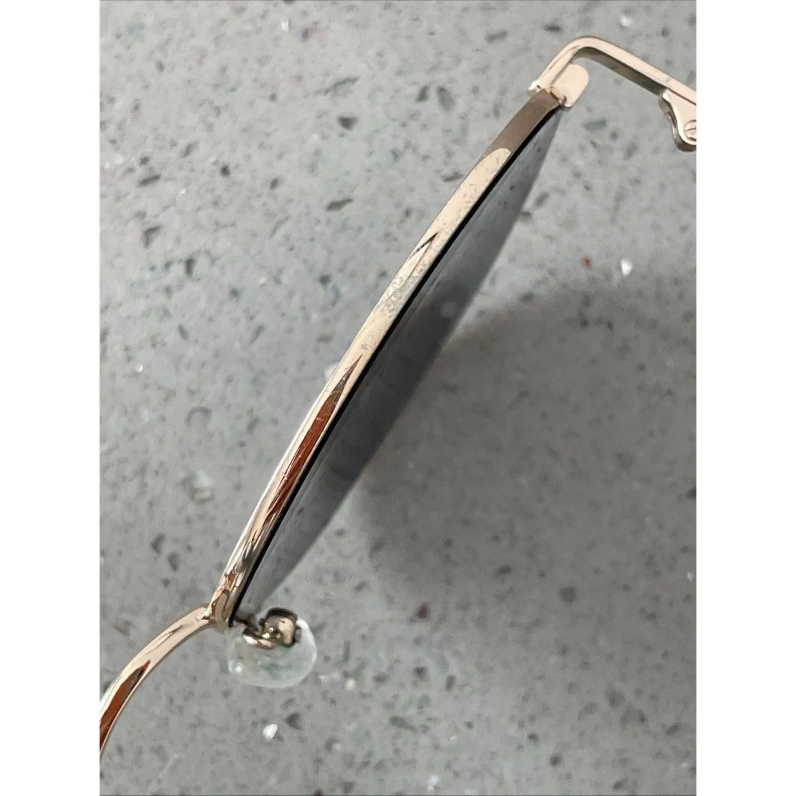 QUAY Jezabell Sunglasses Gold Frames ONLY / Smoke Lens - Image 9