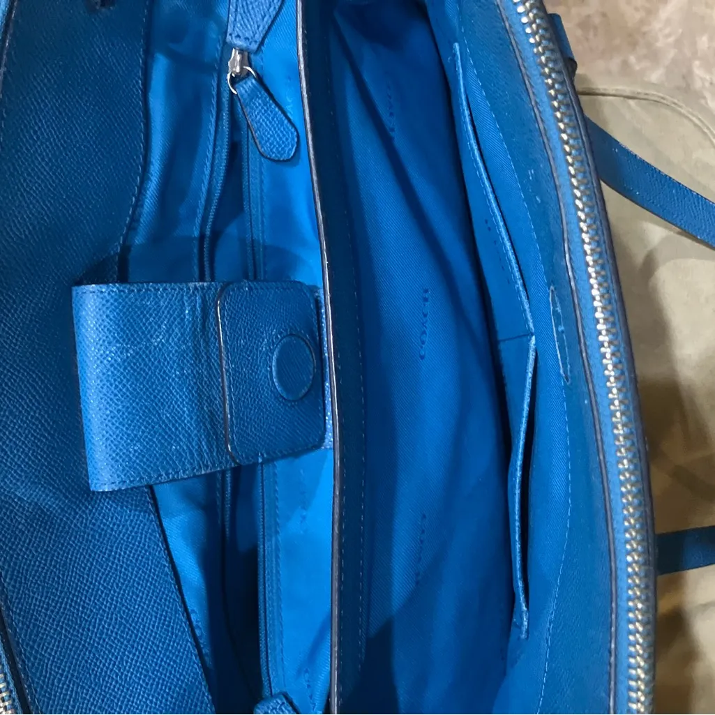 Coach Stanton Leather Carryall Bag - Image 4