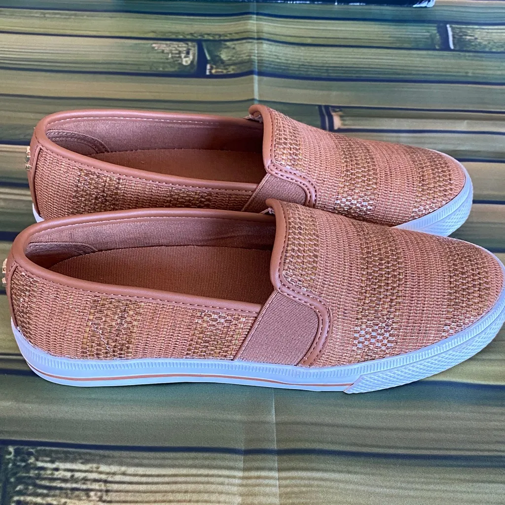 NWT Lauren Ralph Lauren
Women's Jinny Slip-On Sneakers - Image 7