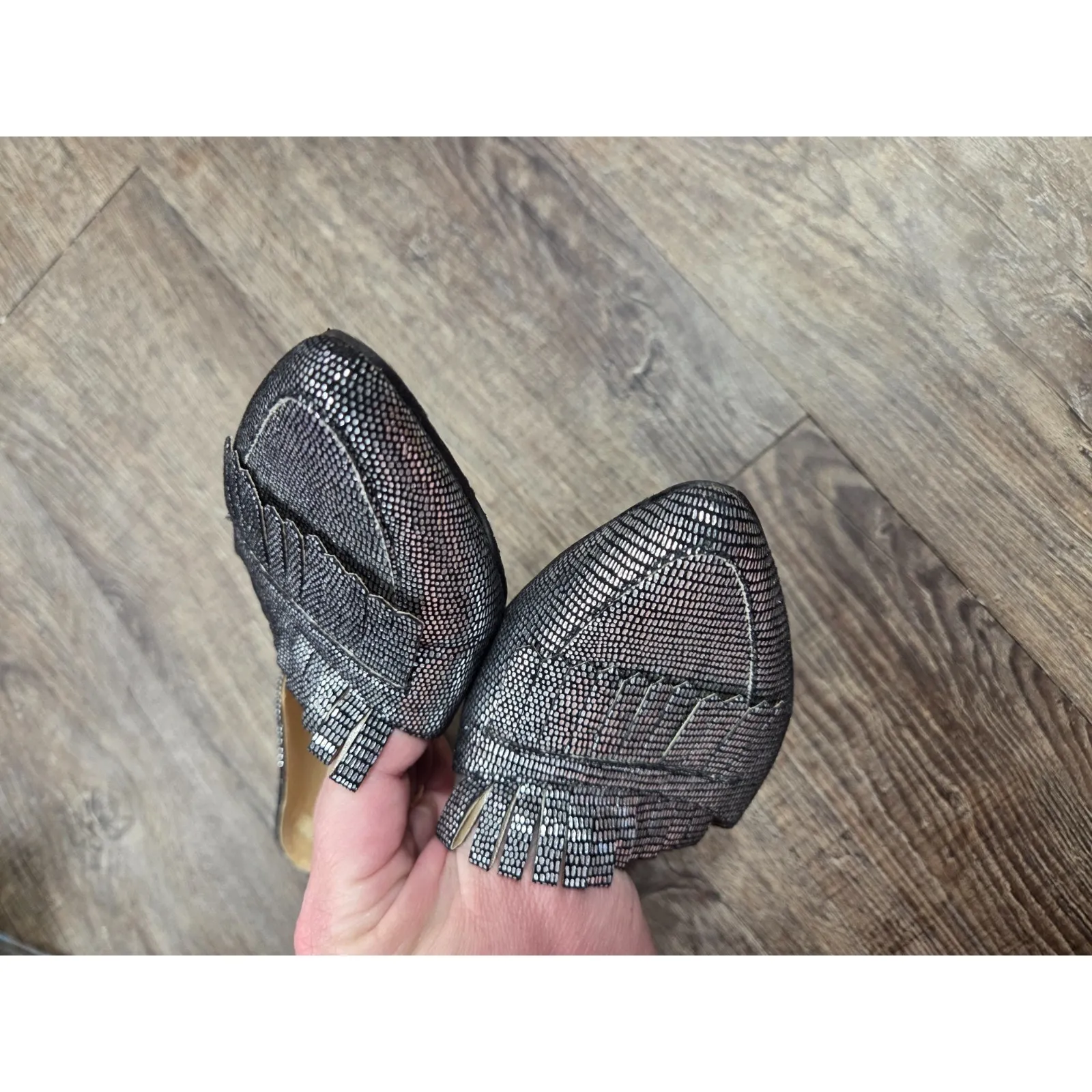 C LABEL Black Silver Kilt Pointy Toe D'Orsay Flat Textured Slip on Shoes Size 7 - Image 7