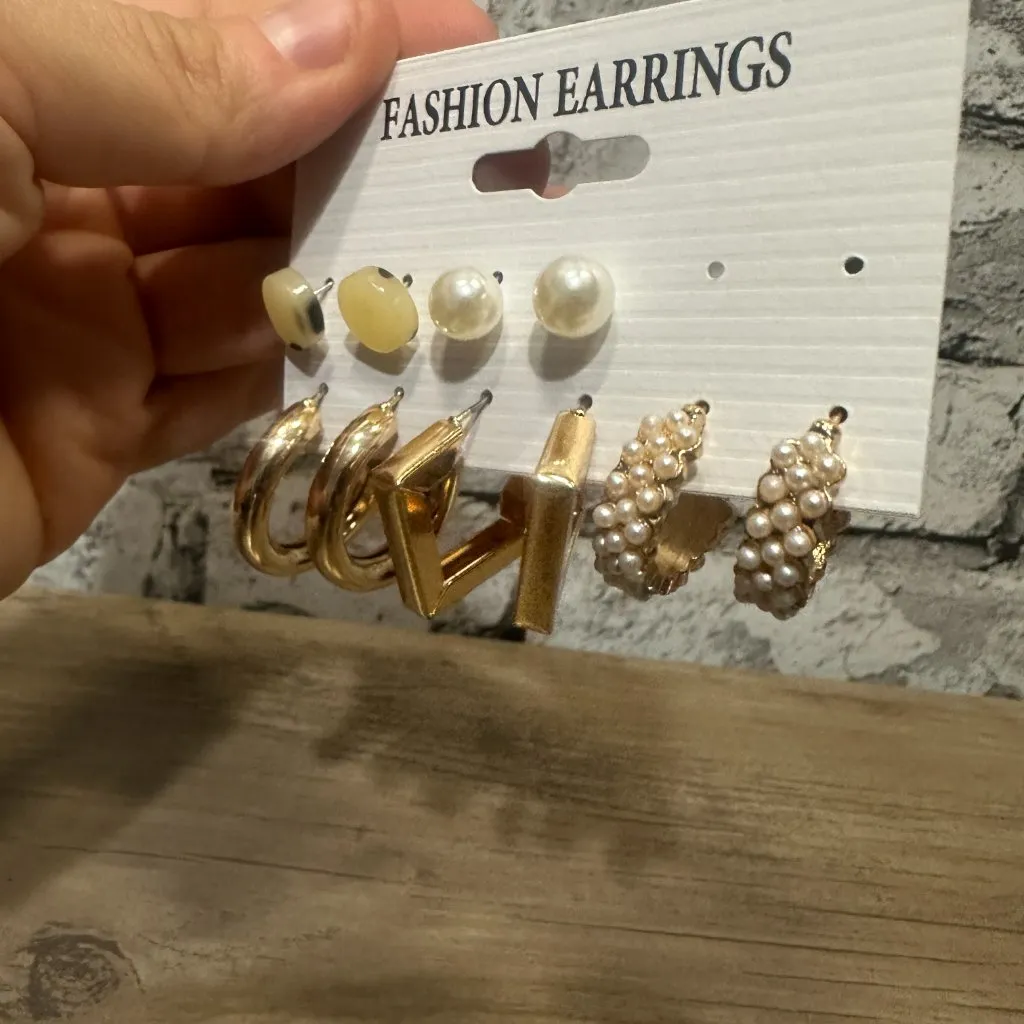 EUC Fashion Earrings 2 Pack Set (3 Studs, 5 Small Hoops) Gold - Image 6