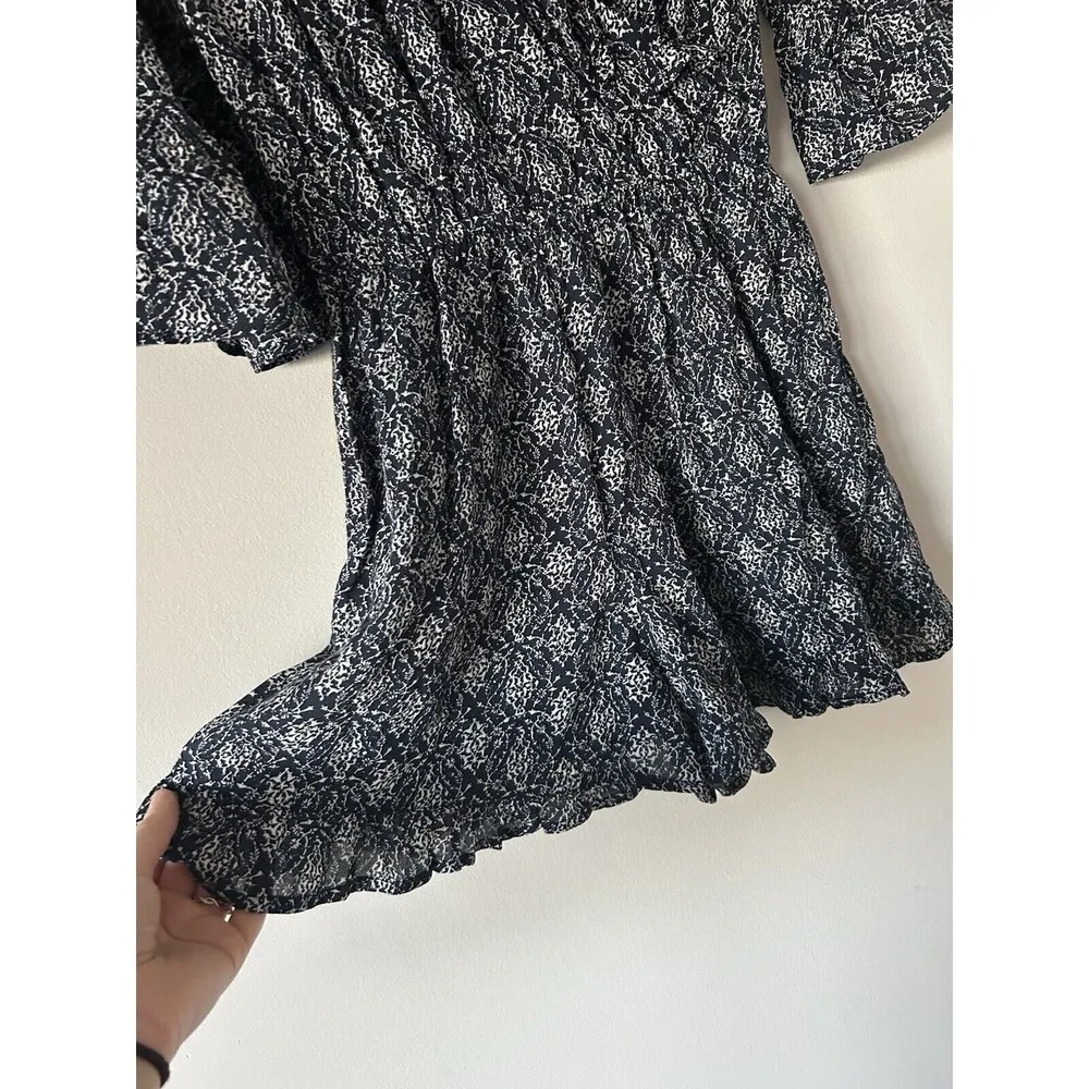 Abercrombie & Fitch Navy Print Faux Wrap Romper Size Small Boho Feminine Party - Image 4
