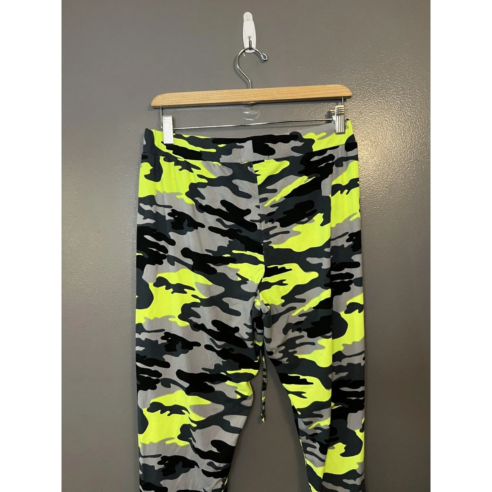 Roma Concept Hoodie Pants Set Womens 1X Neon Camo Gray Black Soft Loungewear - Image 10