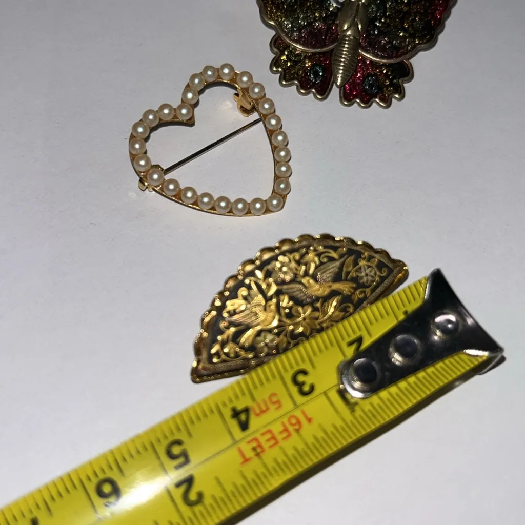 Set of 3 vintage pins brooches • Colorful Butterfly Brooch • faux pearl • fan Black - Image 8