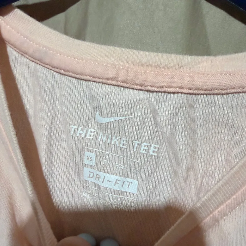 Nike tank top - Image 2