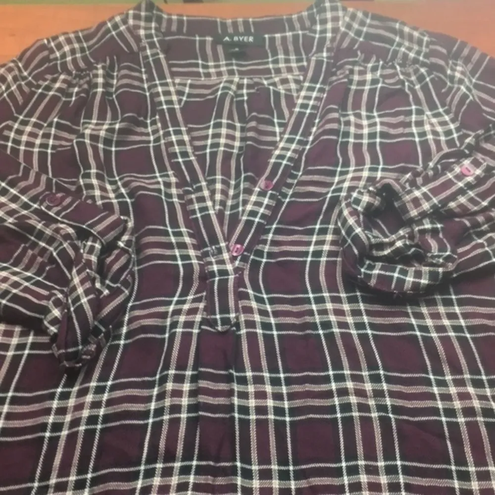 A .BYER  ladies blouse M - Image 9