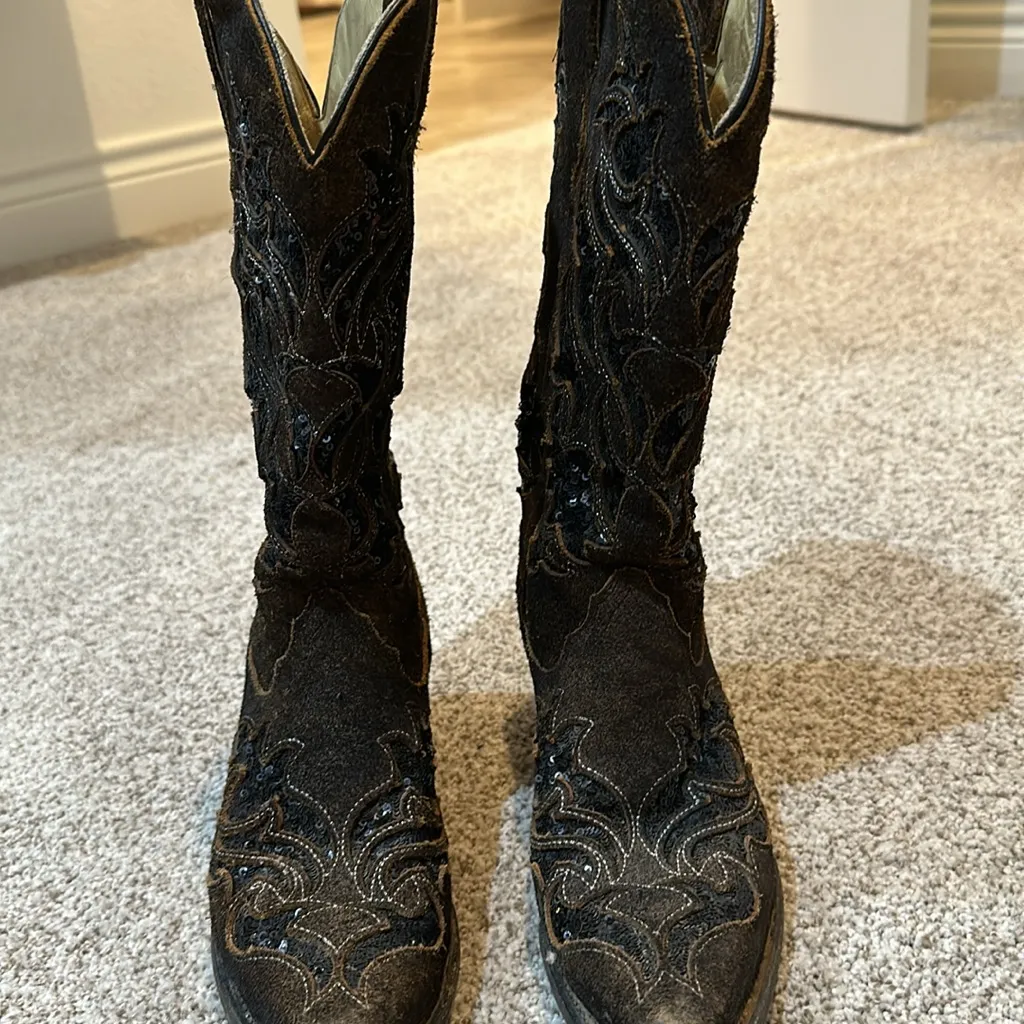 Corral  Brown and Black Embroidered Cowgirl Boots - Image 8