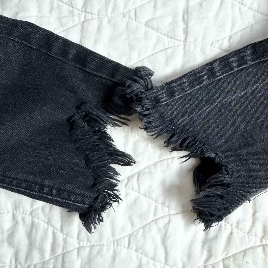 Wild Fable Jeans Womens Size 5 Faded Black
Destroyed High Rise Skinny Grunge - Image 4