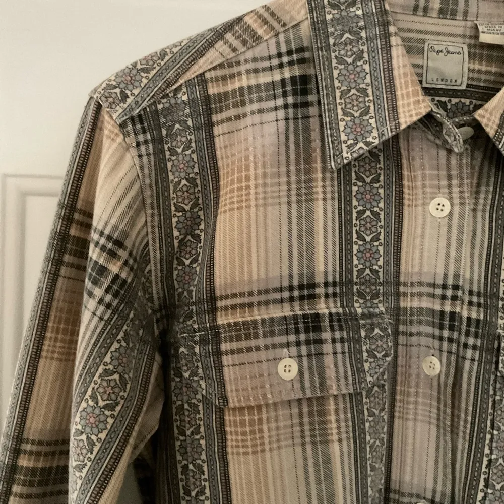 Pepe Jeans  Boho Western Style Button Down Shirt Size Medium - Image 3