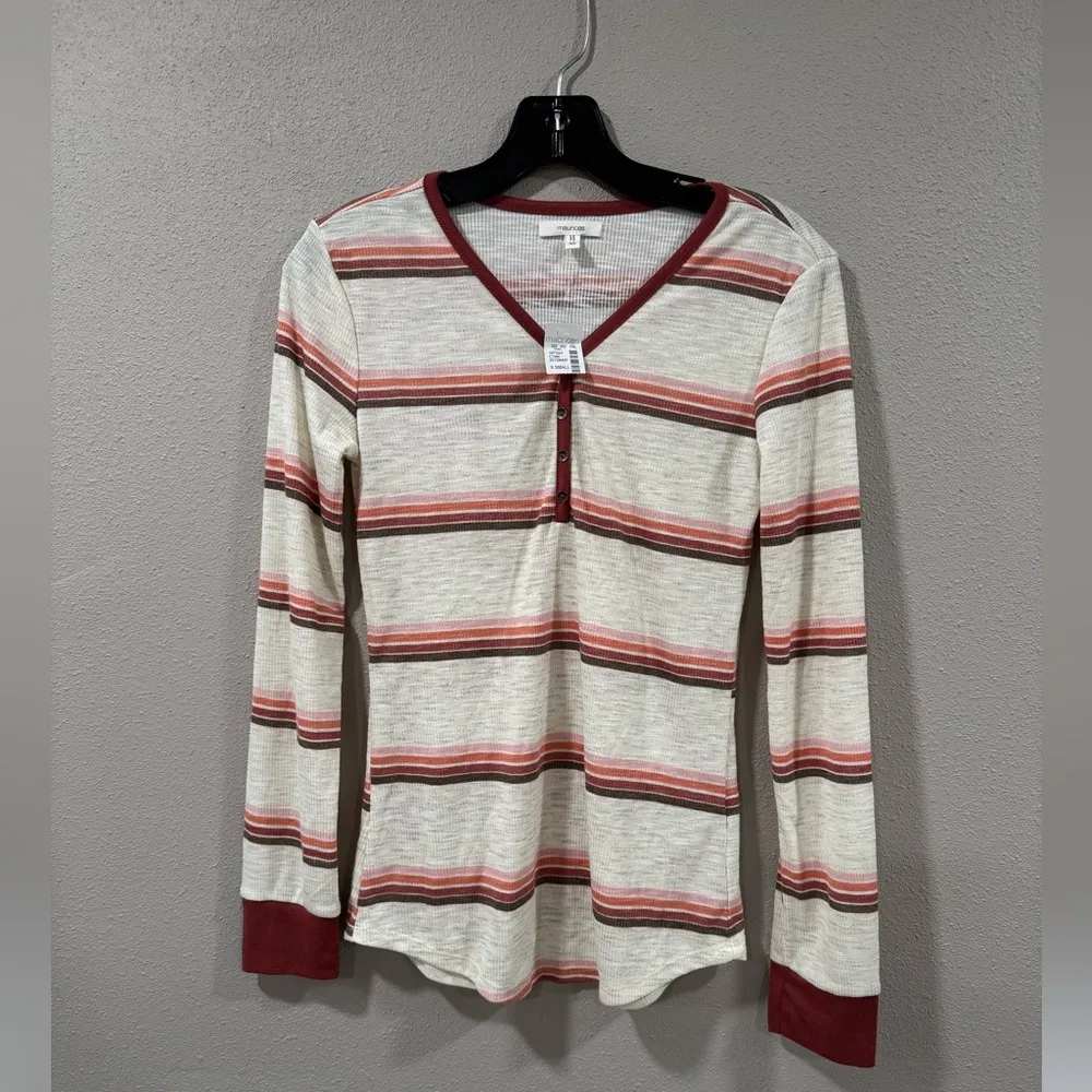 2/$10 NWT Maurice’s Heartland Henley Striped Tee - Image 2