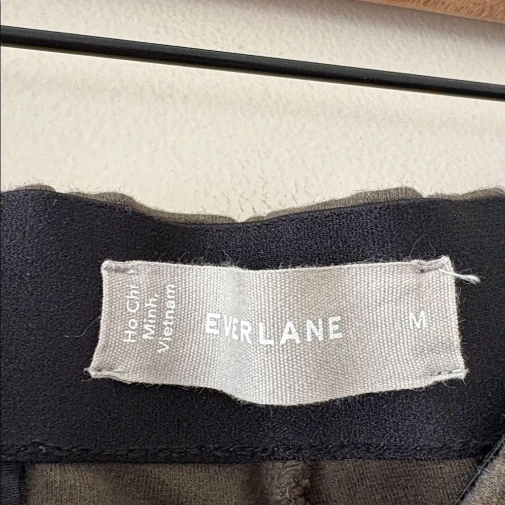 Everlane Drawstring Dream Pant Pintuck Tapered Leg Business Casual Olive Size M - Image 7