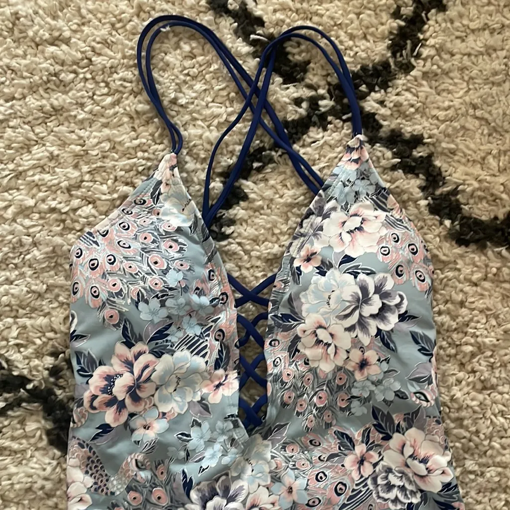 Ambrielle Boho Strappy Metallic Floral Print Swimsuit Blue Size L - Image 5
