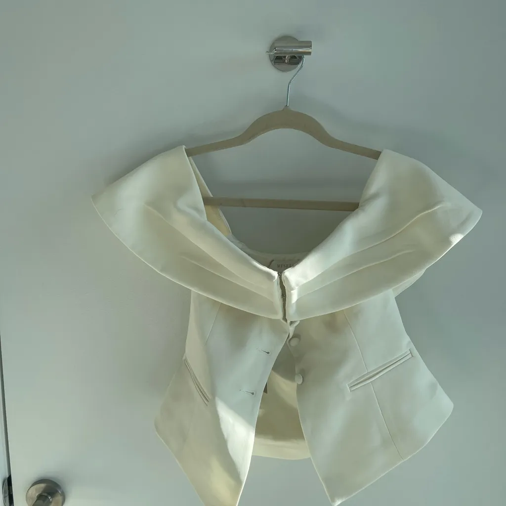 ALIX IvorySuiting Mini Skort & Suiting Vest - Image 7