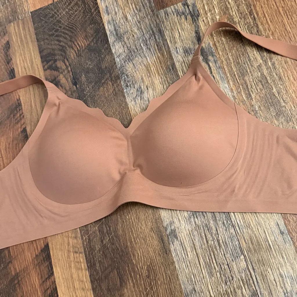 Seamless Chocolate Tan Padded Bra Wireless Stretchy Small 34 - Image 2