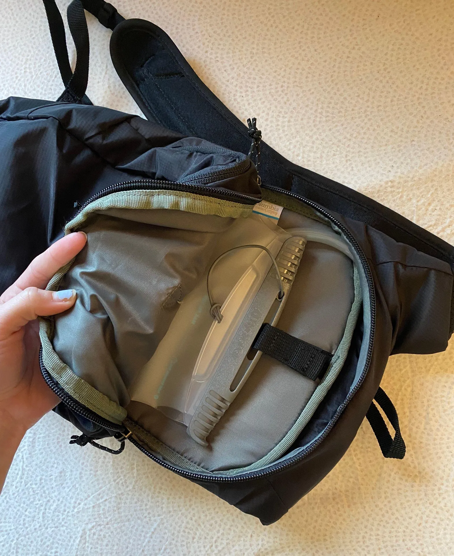 Columbia Hydration Pack - Image 4