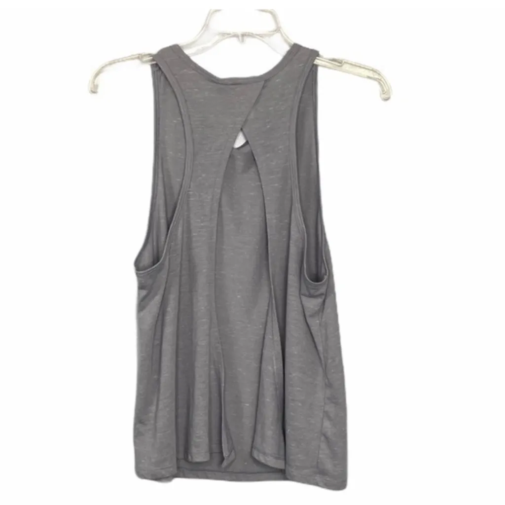 Victoria Sport Gray Open Cross Back Muscle Tank Top Size M Soft Lightweight Gym - Image 6