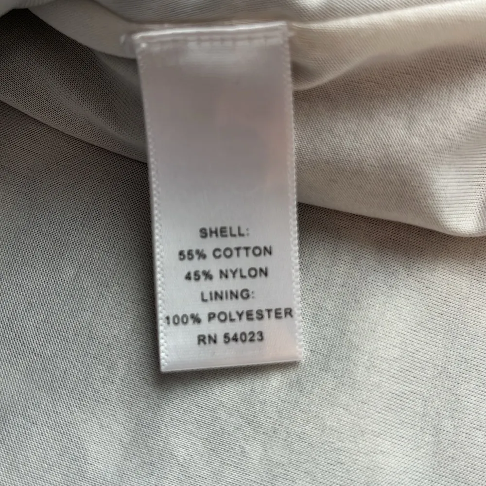 Banana Republic gray lace tank top - Image 5