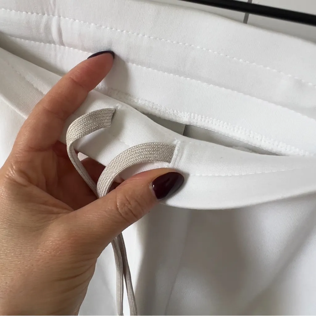 NWOT Varley The Slim Stripe Cuff Pants in White / Navy / Forest - Image 7