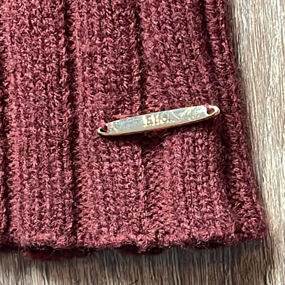 Elie Tahari Burgundy Turtleneck Sweater - Image 5