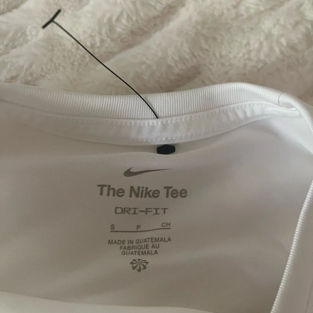 Nike Women's White T-Shirt - Image 2