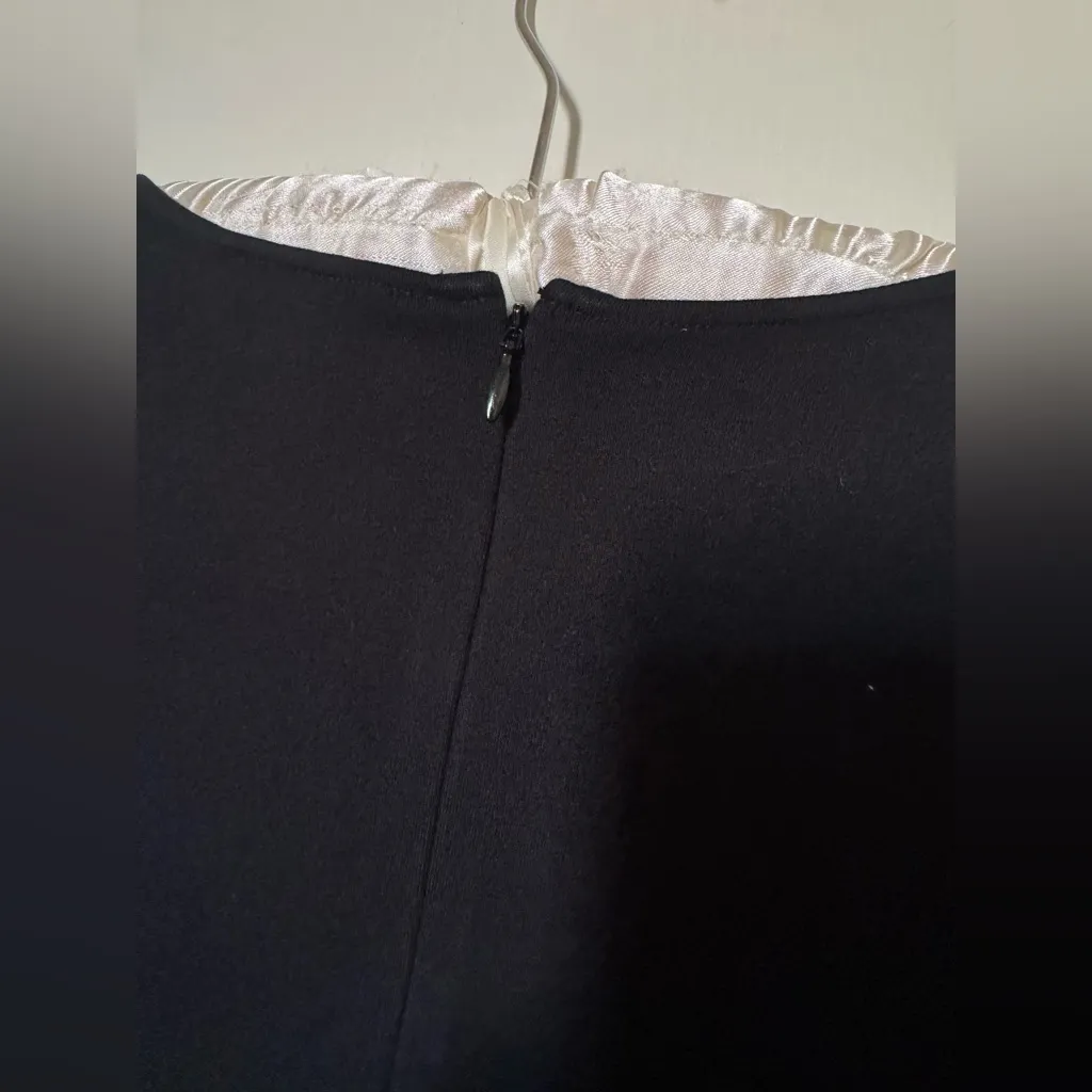 Theory  Two-Tone Black and Gray Mini Skirt - Image 6