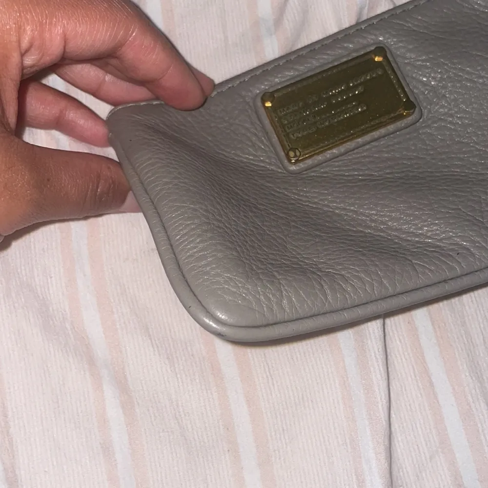 Marc Jacobs wristlet bag - Image 3