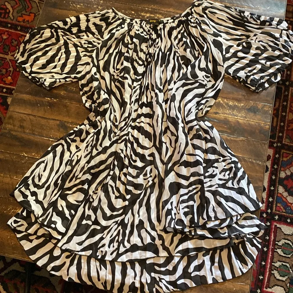 Black and White Zebra Print Trapeze Dress - Image 8