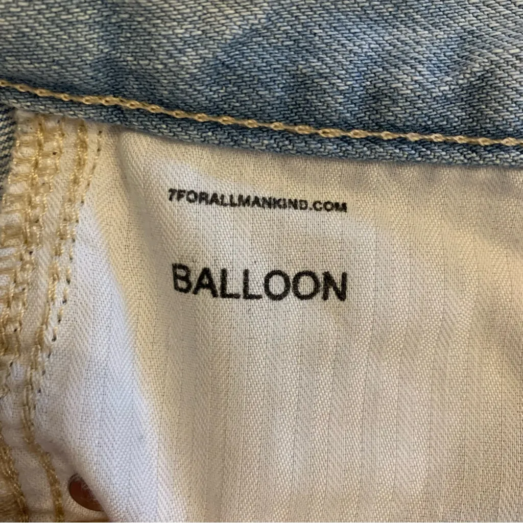 7 For All Mankind Balloon High Waist Distressed Raw Hem Jeans Size 26 - Image 4
