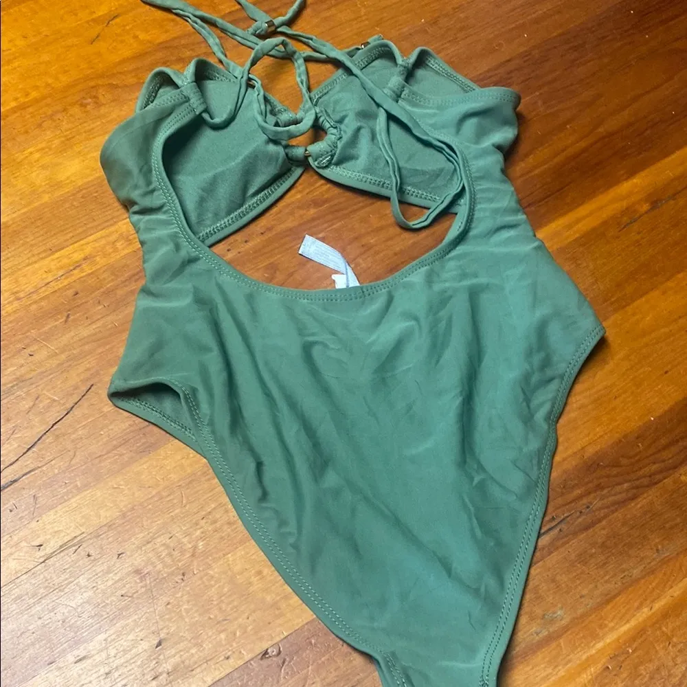 Refuge Green Bikini Set - Image 3